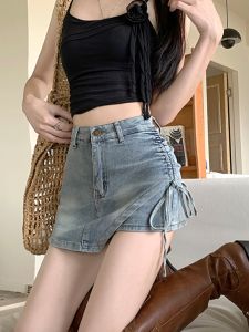 กระโปรงสั้นผ้ายีนส์สําหรับผู้หญิงเอวสูงโบว์ตกแต่งเชือกผูกรองเท้ารูปแบบสีที่บริสุทธิ์ Peng Lu ยี่ห้อเสื้อผ้าทํางาน