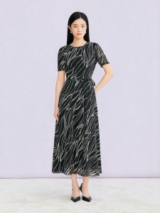YINER | Elegant Round Neck Artistic Line Silk Blend Dress