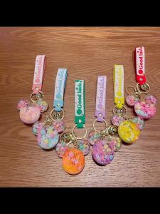 Móc Khóa Hoạt Hình Trong Suốt Acrylic Độc Đáo Dễ Thương Hoa Tuyết Lấp Lánh Gắn Chuông Móc Hợp Kim Vàng Dây Đeo Good Luck Móc Khóa Đeo Balo Túi Xách Cute MK-01