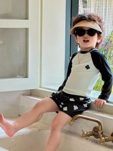 Childrens Two-Piece Swimsuit Quick-Drying Sunscreen Beach Sand Childrens Swimming Costume Set Baby Boys Cotton Blend Swimwear