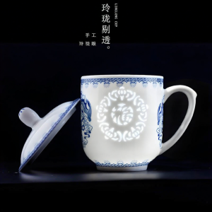 Tea Brewing Custom Ceramics Blue and White Porcelain Cup for Home/Office