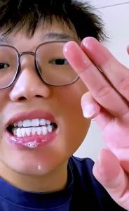 LYDIMOON whitening toothpaste removes coffee and tea stains whitens teeth removes bad breath prevents tooth decay removes tartar quickly refreshes breath brightens toothpaste