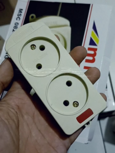 10 PCS Terminal Stop Kontak ALIS / MITSUI 2 3 4 Lubang Stop Kontak Gepeng + Indikator Murah Berkualitas SNI