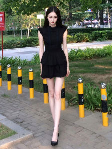 Korean Style Hepburn Elegant Slim Fit Little Black Dress Fashionable Temperament Dress Summer New Arrival High Waist Pure Color Shoulder Bared mid Stretch UV Protection A-Line Skirt