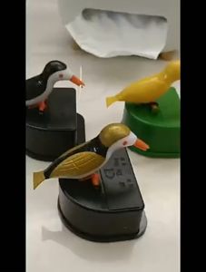 3Colors Bird Toothpick Dispenser Automatic Bird Toothpick Holder And Dispenser Hands Free Automatic Toothpick Dispenser Toothpick Dispenser Funny Toothpick Holder Bird Woodpecker Toothpick Dispenser Toothpick Storage Organizer for Family Hotel Restaurant