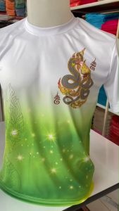 เสื้อยืดคอกลมลายไทย แขนสั้น ผ้าสไบ แฟชั่นไทยมีครู ยันต์ สไตล์เชิงการณ์