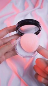 USHAS Pressed Powder Blush On 5gr With Puff