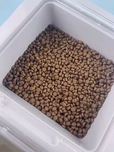 Bộ 4 khối hút ẩm chống mốc thực phẩm khô thức ăn hạt cho Chó Mèo bằng đất sét tự nhiên (mẫu mới) - Love Pets Shop