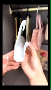 Hanger Gantungan Tali Tas Bag Handle Anti Kusut Terlipat Tertekuk Multifungsi Serbaguna Topi Ikat Pinggang Bando Dasi Syal Jilbab Hook Rack Organizer