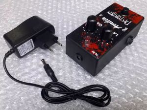 Efek Gitar Distorsi Murah Bonus Adaptor 9V