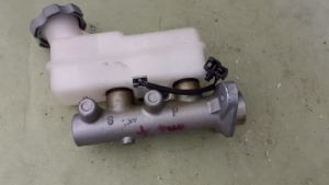 591604A001 BRAKE MASTER CYLINDER for HYUNDAI STAREX (A/T) (ABS) [MOBIS ORIGINAL] Part #59160-4A001