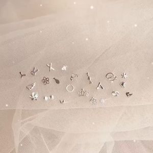 A HELLO GIRL JEWELRY Korean Earrings Women Fashion Heart Star Pearl Rhinestone Stud Earrings for Women Girls Charms Jewelry Wholesale