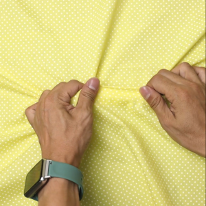 ผ้าคอตตูนูใหญ่ Cotton TC ลายจุด 2 มม. หน้ากว้าง 44 นิ้ว ผ้าเมตร ผ้าหลา 240 บรรจุ๊กแท่ง ชนิดเส้นเลือด