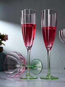 Vintage Gradient Flower Wine Glass