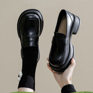 รองเท้า Loafers ทรงหนา สำหรับผู้หญิง ฤดูใบไม้ร่วง/ฤดูหนาว 2025 รองเท้าแฟชั่นสีดำ รองเท้าส้นแบนสไตล์อังกฤษ รองเท้าหนังขนาดเล็ก
