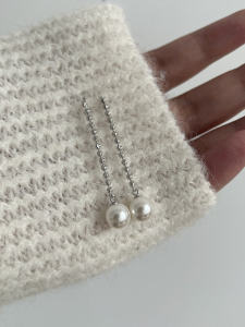 Elegant Pure Silver Pearl Stud Earrings Shiny Beads High Brightness Womens Fashion Jewelry Commute Friendly Fresh Outlined