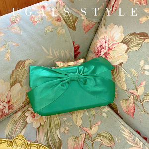 กระเป๋าสะพายข้างผ้าไหมซาติน UGALS พร้อมคลิปโลหะรูปผีเสื้อ กล่อง กระเป๋าสี่เหลี่ยมเล็ก กระเป๋าถือ กระเป๋าสะพายข้าง กระเป๋าสะพายไหล่