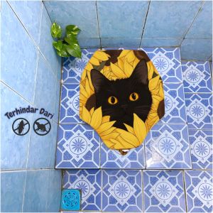 Tutup Closet Jongkok motif kucing hitam berbahan spon karet tebal