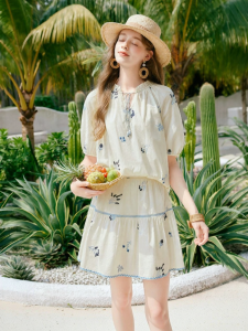 XIANGYING | Resort Style Floral Embroidery French Cotton Short Dress Set