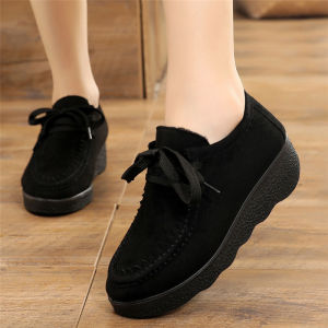 Autumn and Winter Old Beijing Cloth Shoes Thick Sole Womens Gommino Cotton-Padded Shoes with Velvet Platform Shoelace Mid Heel Black Work Shoes