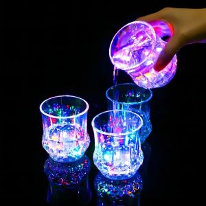 New Luminous Pineapple Beer Mug Bar Colorful Luminous Pouring Water Light Induction Light Creative Luminous Plastic Cup