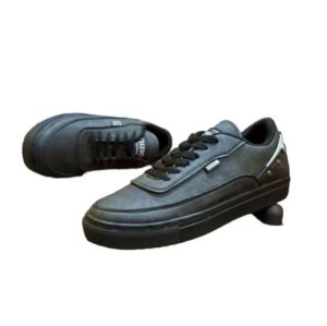 SEPATU TERBARU SNEACKERS CASUAL PALING DIMINATI MASAKINI