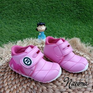 Sepatu Anak Perempuan Sneaker Usia 1-3 Tahun TERLARIS Trendy Bagus Kekinian murah Bisa COD bayar ditempat