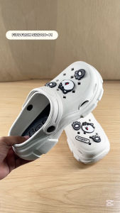 STOMPION Korean Sandals For Women: Chunky Beach Slippers & Cartoon Clogs