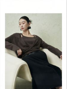 SUSHE | V-neck Knit Blouse Lycra Twist Design Fall Casual Two-Piece Set