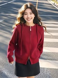 Red Sweater Jacket Womens Autumn Winter Lazy High-End Feeling Top New Years Cross Year Christmas Style Loose Fit Zipper