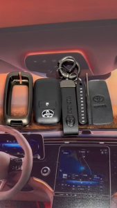 For Toyota Raize / Veloz / Avanza  2022 - 2025 Keyless Key Leather Case Cover Alloy Keychain With Gift Box