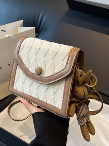 กระเป๋าสะพายข้างแฟชั่นสำหรับผู้หญิง กระเป๋าสะพายข้างทรงสี่เหลี่ยมเล็กแบบหนัง PU นุ่ม สไตล์เกาหลี กระเป๋าสะพายข้างแบบสะพายข้างสำหรับผู้หญิง