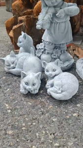 แมวเหมียวปูนปั้นสุดน่ารัก: เรียบง่าย น่ารัก สื่อถึงความน่ารักของแมวปูนปั้น