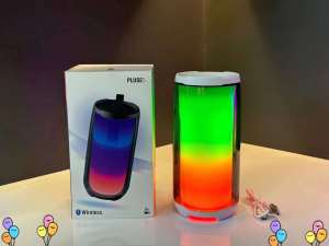 ลำโพงบลูทูธ ลำโพงมีไฟ รุ่น PLUSE5 ไฟ10โหมด ขนาดพกพาหิ้วได้เชื่อมเข้ากันได้2ตัว สำหรับเสียงดี พร้อมจัดส่ง ลำดับคุณภาพเสียง HIFI