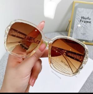 KACAMATA FASHION WANITA ELEGAN DAN TRENDY