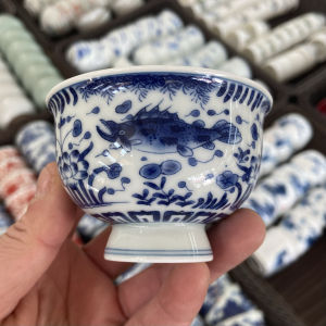 Large Size Ceramic Tea Cup Blue And White Fish Algae Pattern Owner Cup Personal Cup Vintage Chinese Style Tea Drinking Cup