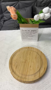 【การจัดส่งท้องถิ่น】บอร์ดชีสกับชุดมีดคัดคุกกี้-ไม้ไผ่กระดานชนวนลิ้นชักเลื่อนออกชุดมีดคัดคุกกี้ผู้เชี่ยวชาญ-ของขวัญสำหรับคุณผู้ชายหรือเธอ (บอร์ดชีสไม้ไผ่สี่เหลี่ยม)