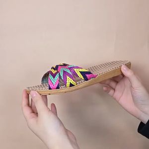 Linen Rattan Slippers for Ladies Retro Indoor Outdoor Non-Slip Slippers Comfortable and Breathable Beach Slippers