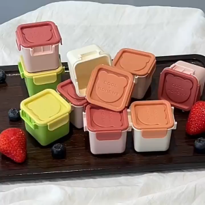 แบร์ก้อนน้ำแข็งแม่พิมพ์ง่ายต่อการทำงานบ้านเครื่องทำน้ำแข็งก้อนกล่องก้อนน้ำแข็งกดช่องแช่แข็ง