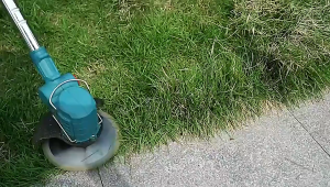 【รับประกัน 6 ปี】เครื่องตัดหญ้า 5000mAh*2 ที่ถอนหญ้าไฟฟ้า เครื่องตัดหญ้าไฟฟ้าไร้สาย เล็มหญ้า เครื่องตัดหญ้าไร้สาย ง่ายต่อการใช้