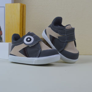 Sepatu Sneakers Anak Laki-Laki Terbaru 2023