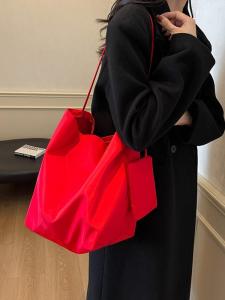 South Korea Large Capacity Bag Female 2024 New Arrival Autumn and Winter Leisure Underarm Shoulder Bag Special-Interest Design Commuter Tote