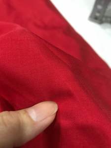 Vải Tafta màu đỏ tươi dày có độ bóng nhẹ form đứng (khổ 1m5)may đầm váyVestđầm dạ hội quần Tây đẹp thời trang