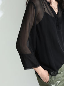 Miccbeirn | เสื้อเชิ้ตคอวีผ้าไหมคอตตอนผสมสีพื้นแขนยาวทรงหลวมสำหรับใส่ไปทำงาน ชุดสองชิ้น ทรงเข้ารูป เสื้อผ้าทำงานสไตล์เรียบง่าย