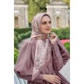 BUTTONSCARVES FARRA SQUARE. 