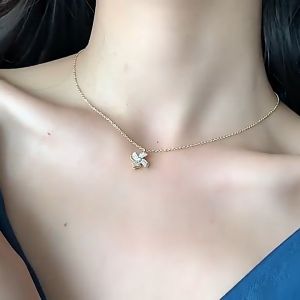 Ladamas Kalung Titanium Liontin Kipas Permata Bisa Berputar Gaya Kekinian KT56