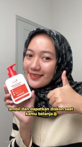 CHALONESE Paket Bundling Skincare Glow Whitening Series (1pcs cream whitening + 1pcs Facial Wash) Mencerahkan Perawatan Pelembab Wajah Wajah Mencerahkan Wajah Mencerahkan