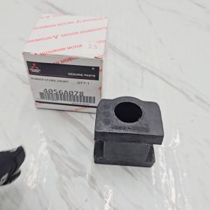 RUBBER RUBER STABIL DEPAN MITSUBISHI XPANDER 4056A078