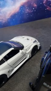 Diecast Miniatur Mainan Mobil Sedan Balap Klasik Nissan GTR R-35 Besi Metal LED 1/32