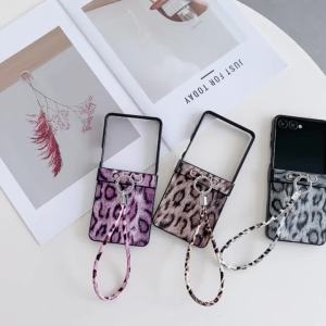 szhaiyu | For Samsung Z Flip7 ZFlip6 Fashion Leopard Print Fold Phone Case for Galaxy Z Flip 3 4 5 6 7 Flip7 FE Wrist Strap Leather Cover